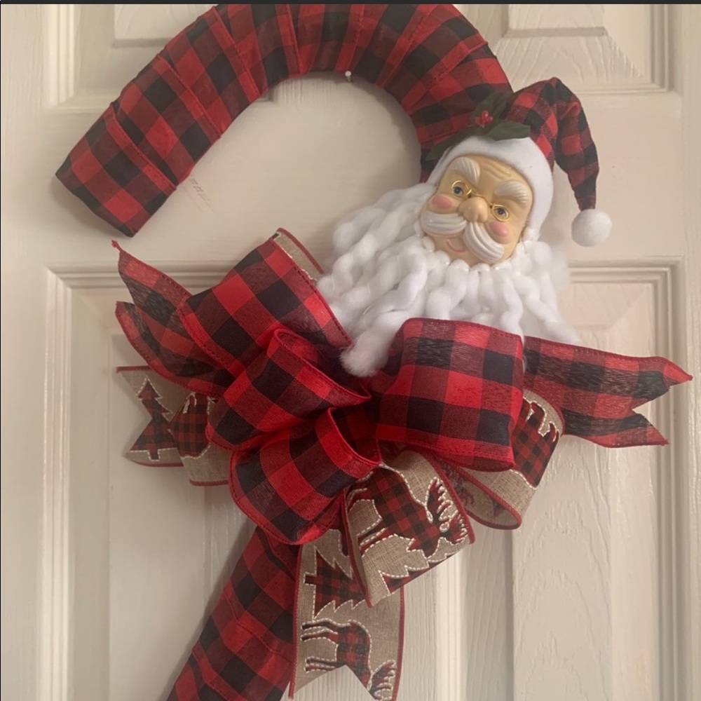 CANDY CANE HOLIDAY DOOR HANGING